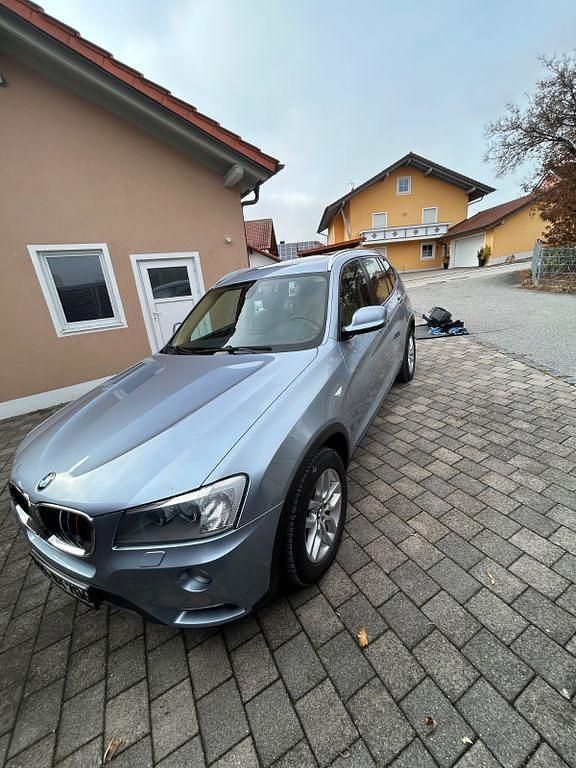 Gebraucht BMW X3 186 PS (136 kW) 2011 Blau SUV