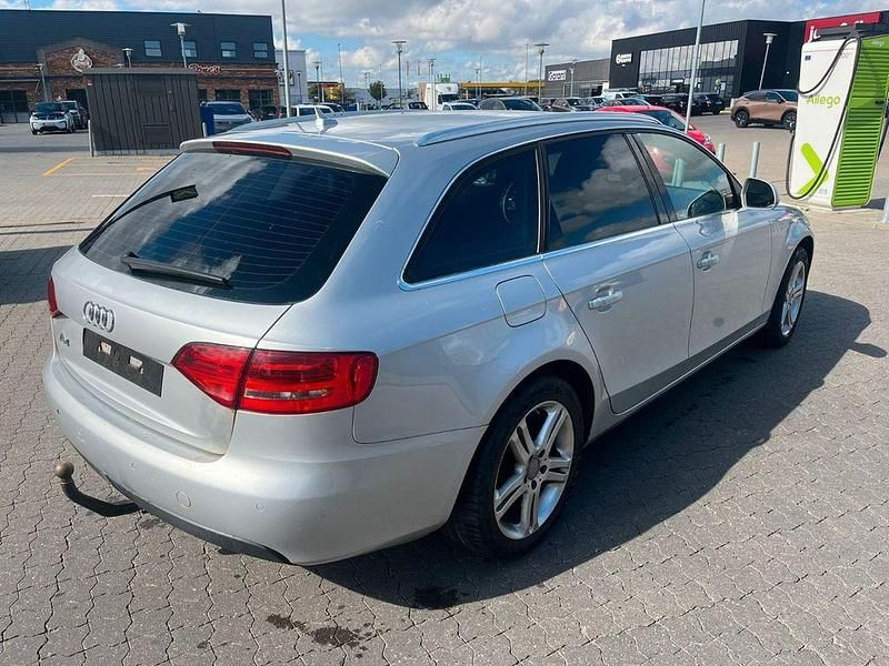 Gebraucht Audi A4 Ambiente 143 PS (105 kW) 2009 Silber Kombi