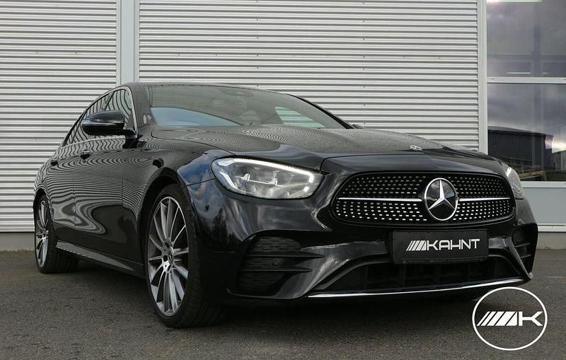Gebraucht Mercedes E200 AMG 160 PS (117 kW) 2023 Schwarz Limousine