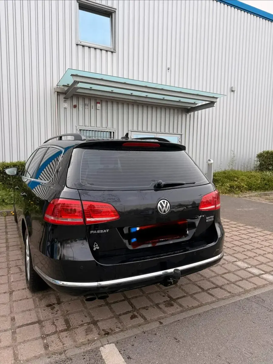 Gebraucht VW Passat 140 PS (102 kW) 2012 Schwarz Kombi