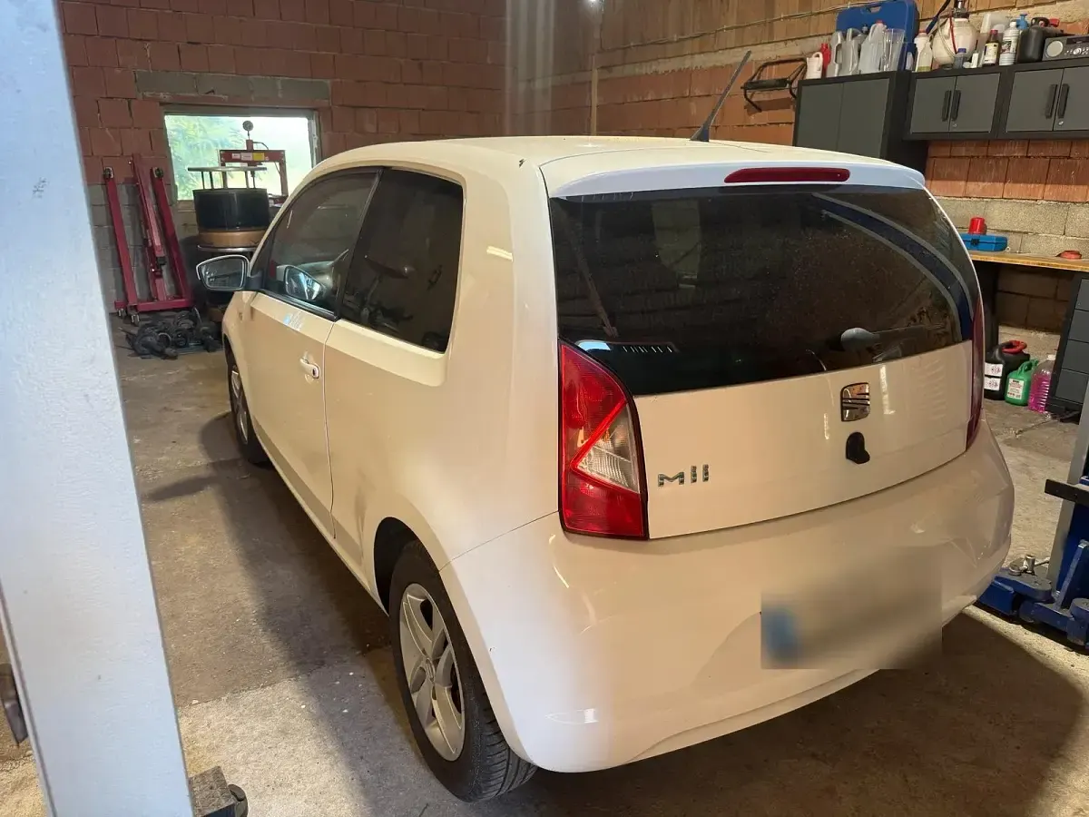 Gebraucht Seat Mii 75 PS (55 kW) 2013 Weiß Kleinwagen