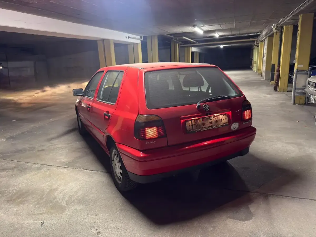 Gebraucht VW Golf III Family 75 PS (55 kW) 1997 Rot Limousine