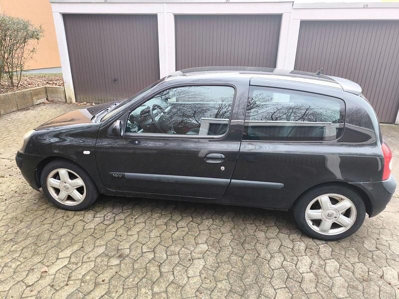 Gebraucht Renault Clio II 75 PS (55 kW) 2003 Schwarz Limousine