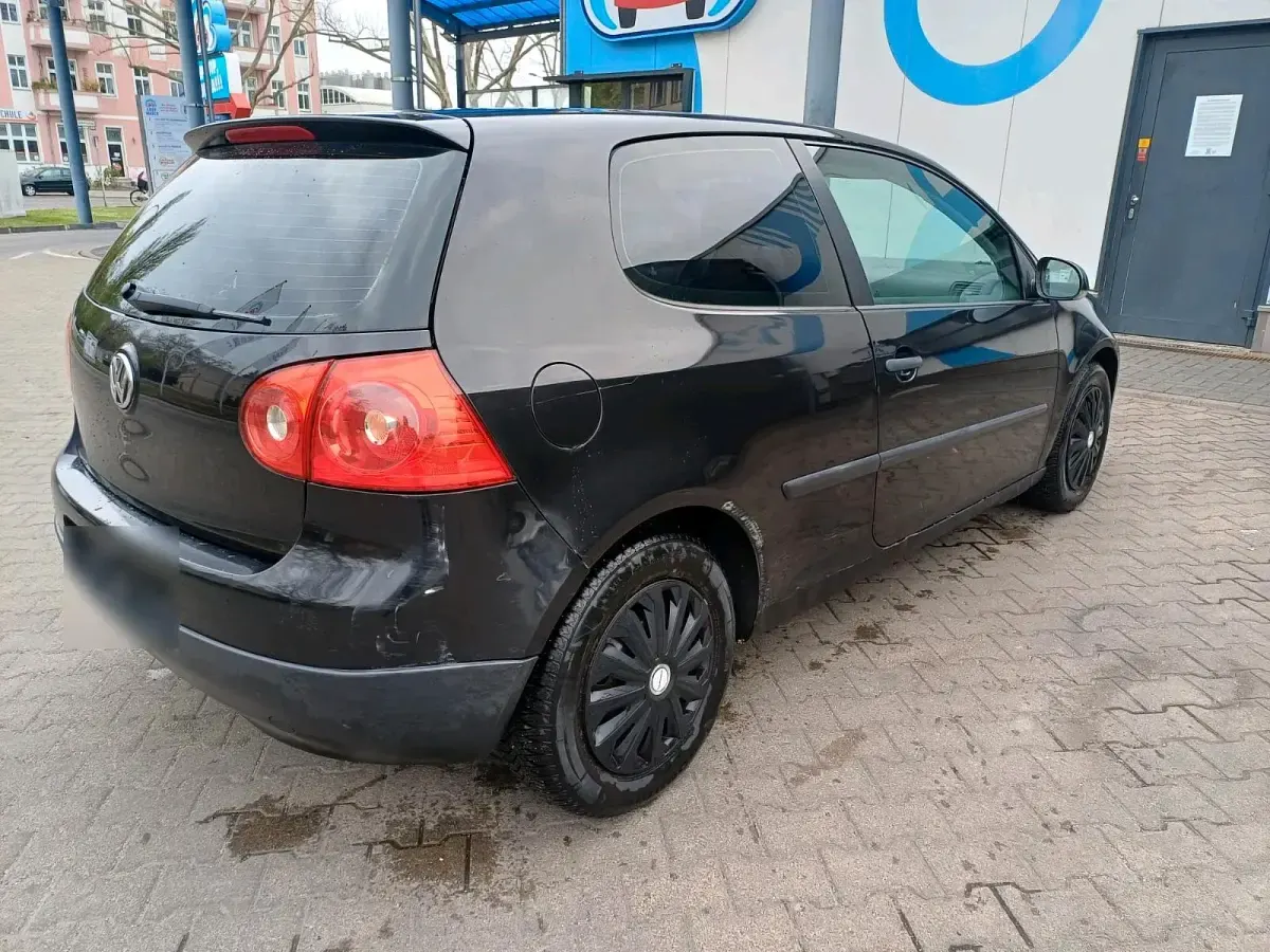 Gebraucht VW Golf V 75 PS (55 kW) 2005 Schwarz Kleinwagen