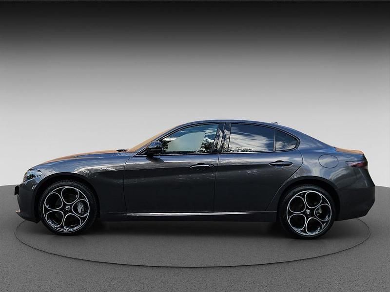 Gebraucht Alfa Romeo Giulia Veloce 280 PS (205 kW) 2023 Grigio vesuvio metallic Limousine