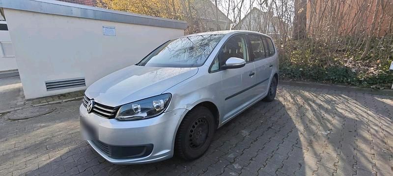 Gebraucht VW Touran 105 PS (77 kW) 2011 Silber Van / Kleinbus