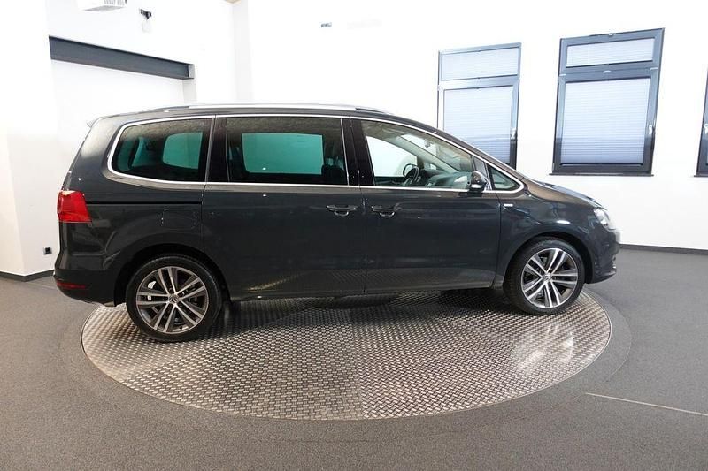 Gebraucht VW Sharan Life 177 PS (130 kW) 2013 Grau Van / Kleinbus