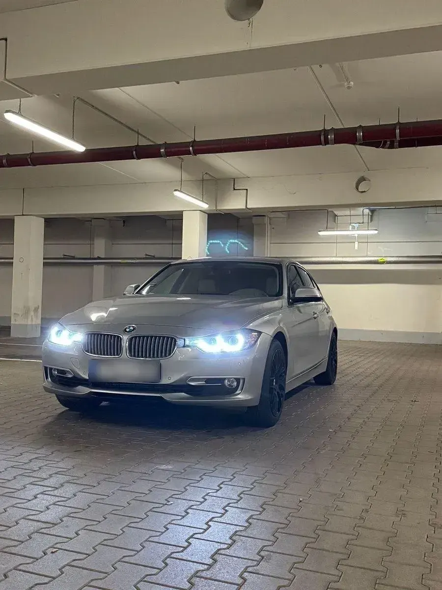Gebraucht BMW 335 Sport Line 306 PS (225 kW) 2012 Limousine