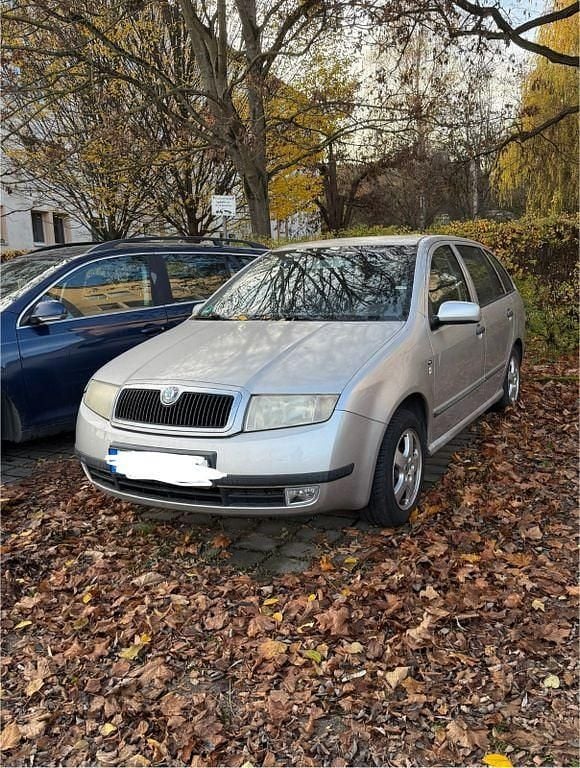 Silber Gebraucht 2002 Skoda Fabia Elegance Kombi | 1.600 € (Fairer Preis) - Bild 1/4
