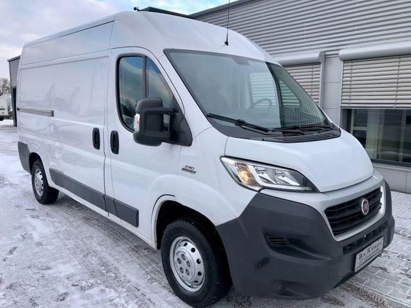 Colore esterno (weiss (pastell)) Gebraucht 2015 Fiat Ducato Van | 9.999 € (Superpreis) - Bild 1/4