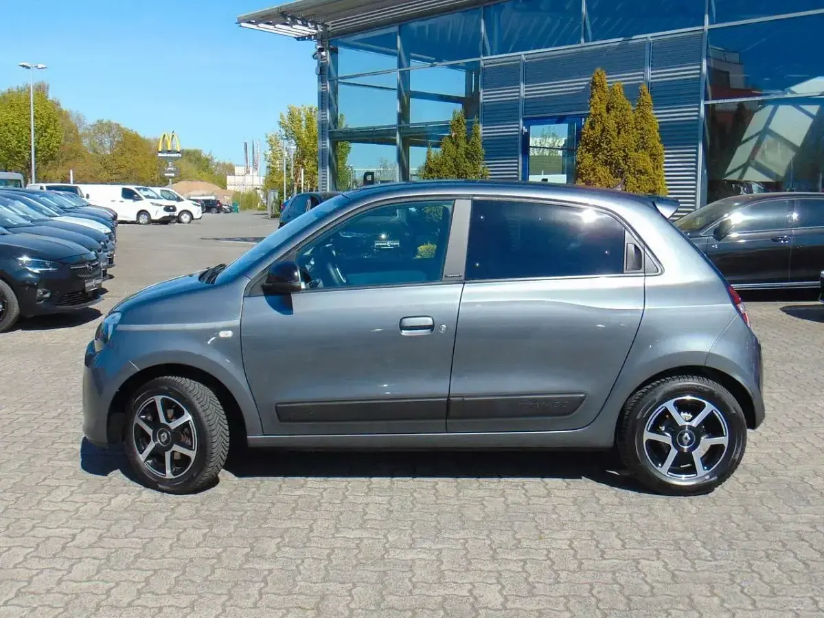 Gebraucht Renault Twingo LIMITED 69 PS (50 kW) 2018 Grau Kleinwagen
