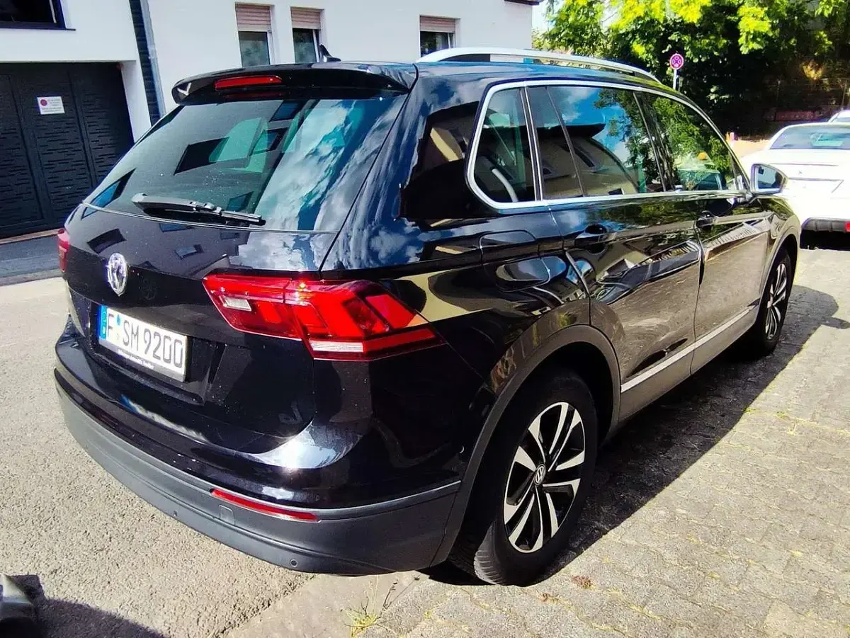 Gebraucht VW Tiguan IQ Drive 150 PS (110 kW) 2019 Schwarz SUV