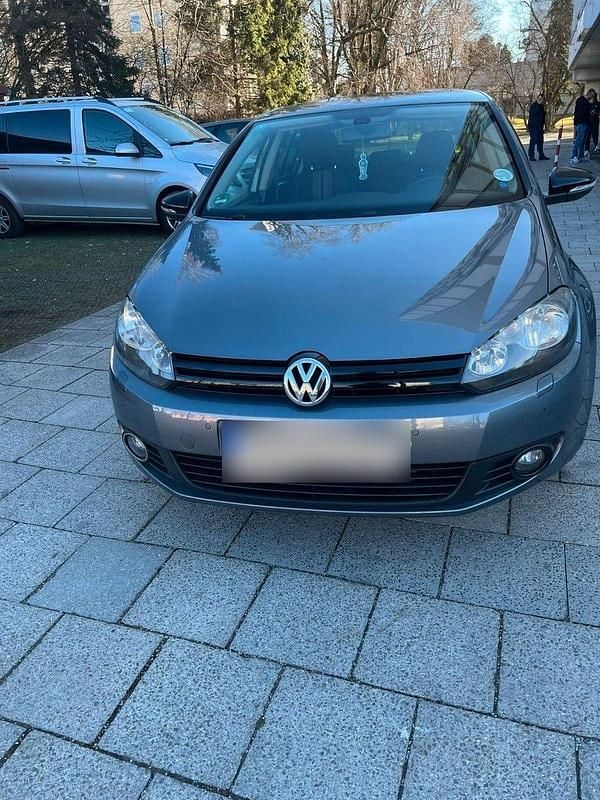 Gebraucht VW Golf VII Trendline 110 PS (80 kW) 2012 Grau Limousine