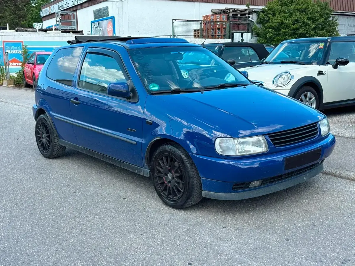 Gebraucht VW Polo 60 PS (44 kW) 1998 Blau Kleinwagen