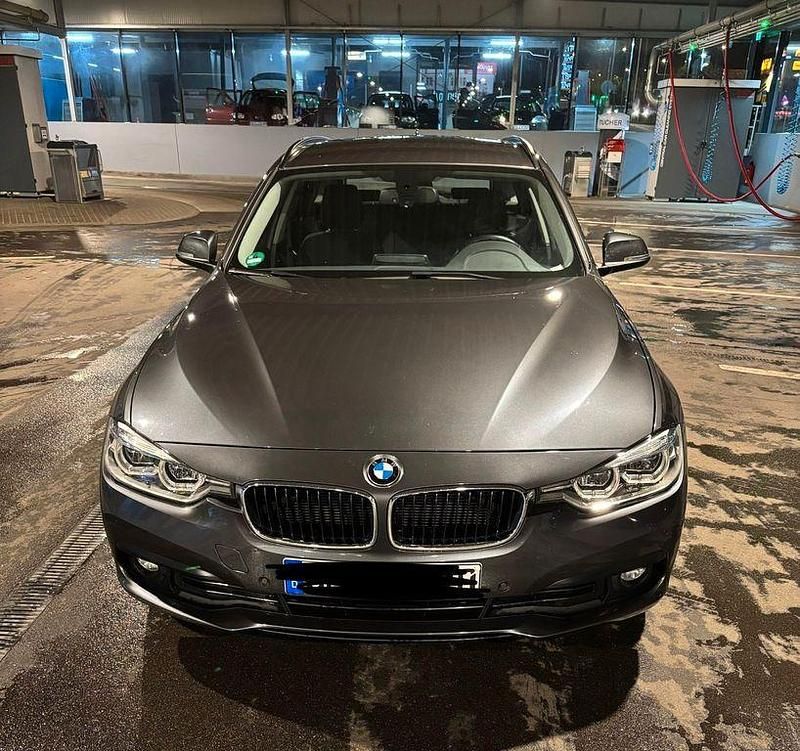 Grau Gebraucht 2018 BMW 318 Advantage Kombi | 13.000 € (Guter Preis) - Bild 1/4