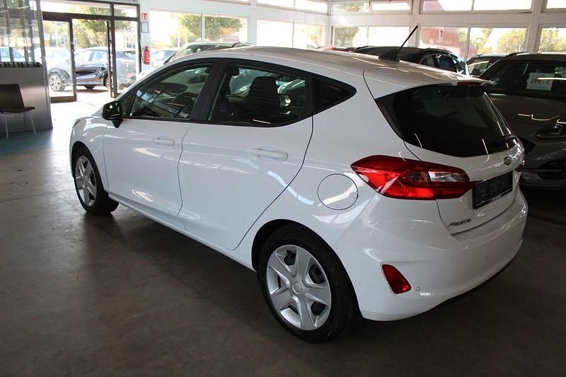 Gebraucht Ford Fiesta Cool & Connect 86 PS (63 kW) 2020 Weiß Kleinwagen