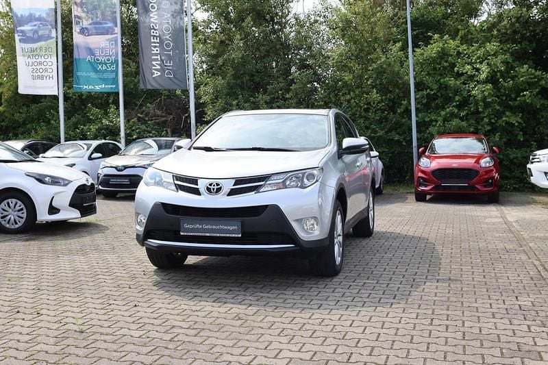 Silber Gebraucht 2014 Toyota RAV4 Edition SUV | 16.990 € (Fairer Preis) - Bild 1/4