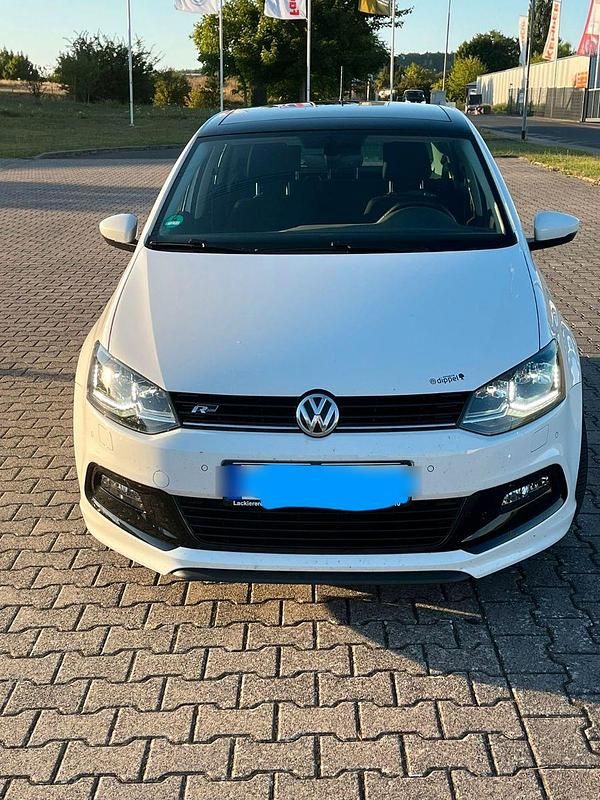 Weiß Gebraucht 2017 VW Polo Sound Kleinwagen | 11.500 € (Fairer Preis) - Bild 1/4