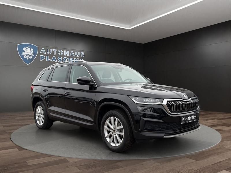 Gebraucht Skoda Kodiaq Style 150 PS (110 kW) 2023 Schwarzmagic perleffekt SUV