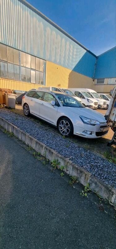 Weiß Gebraucht 2013 Citroën C5 Kombi | 2.300 € - Bild 1/4