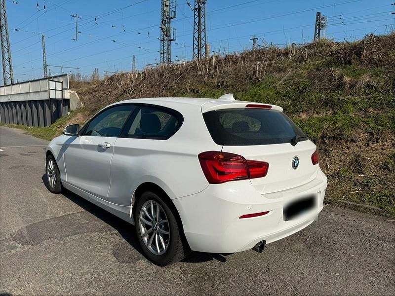 Gebraucht BMW 118 136 PS (100 kW) 2016 Weiß Kleinwagen