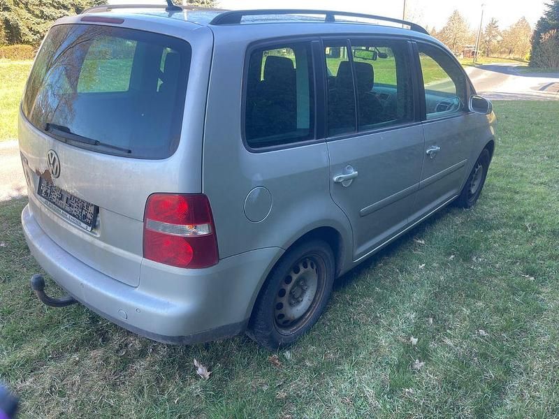 Gebraucht VW Touran 116 PS (85 kW) 2006 Silber Van / Kleinbus