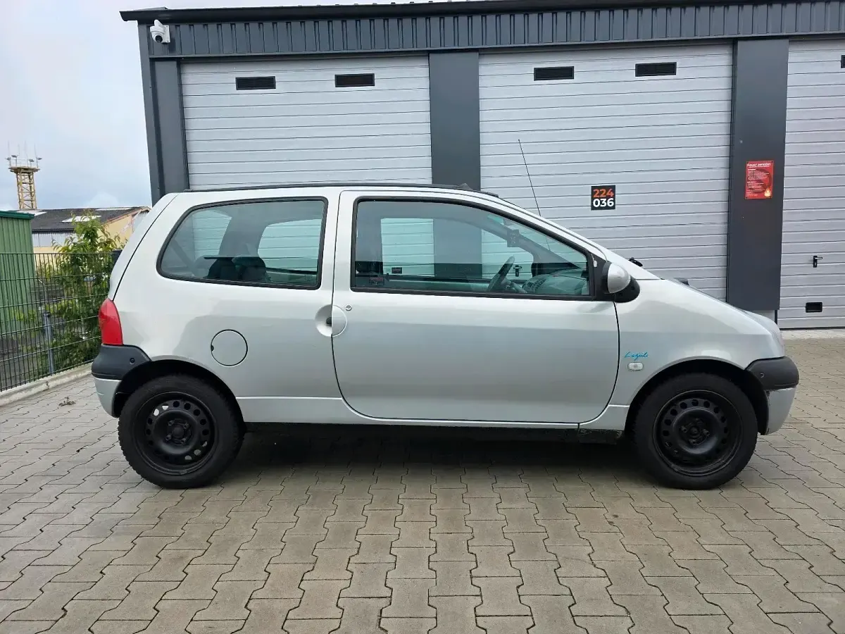 Gebraucht Renault Twingo 58 PS (42 kW) 2004 Silber Kleinwagen