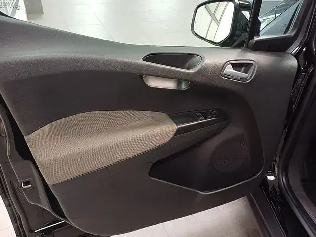Gebraucht Ford Tourneo Courier Titanium 101 PS (74 kW) 2019 Schwarz Van / Kleinbus