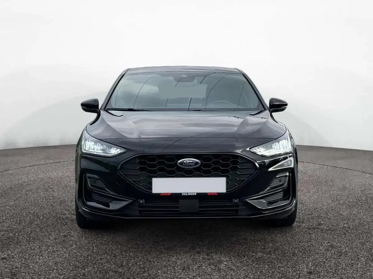 Gebraucht Ford Focus ST-Line 125 PS (91 kW) 2025 Schwarz Limousine