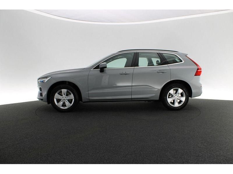 Gebraucht Volvo XC60 Core 197 PS (144 kW) 2023 Grau SUV