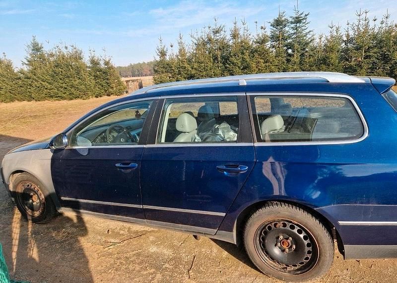 Gebraucht VW Passat 190 PS (139 kW) 2006 Blau Kombi