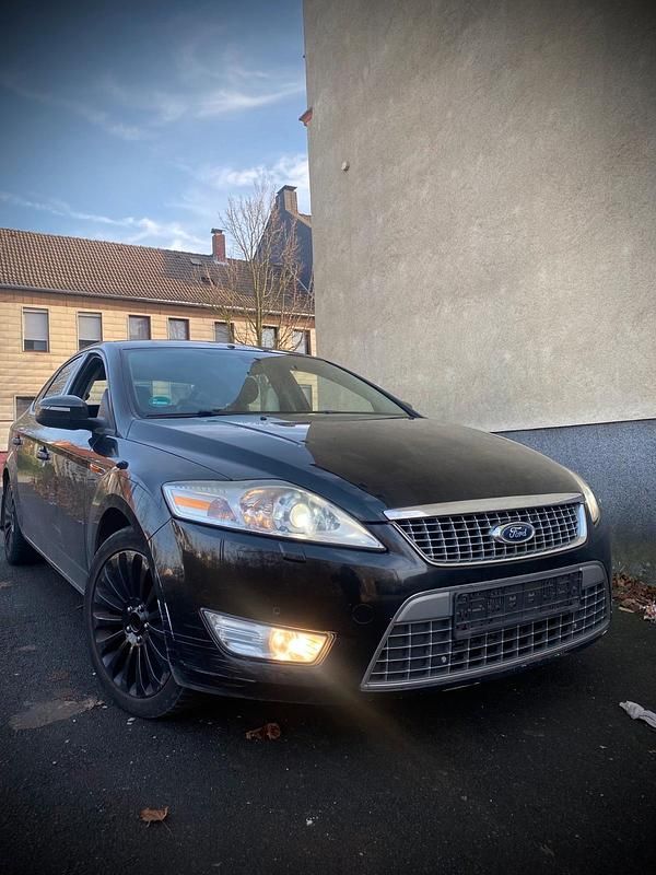 Schwarz Gebraucht 2009 Ford Mondeo Titanium Limousine | 1.650 € (Superpreis) - Bild 1/4