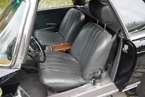 Gebraucht Mercedes 230 150 PS (110 kW) 1964 Schwarz Cabrio