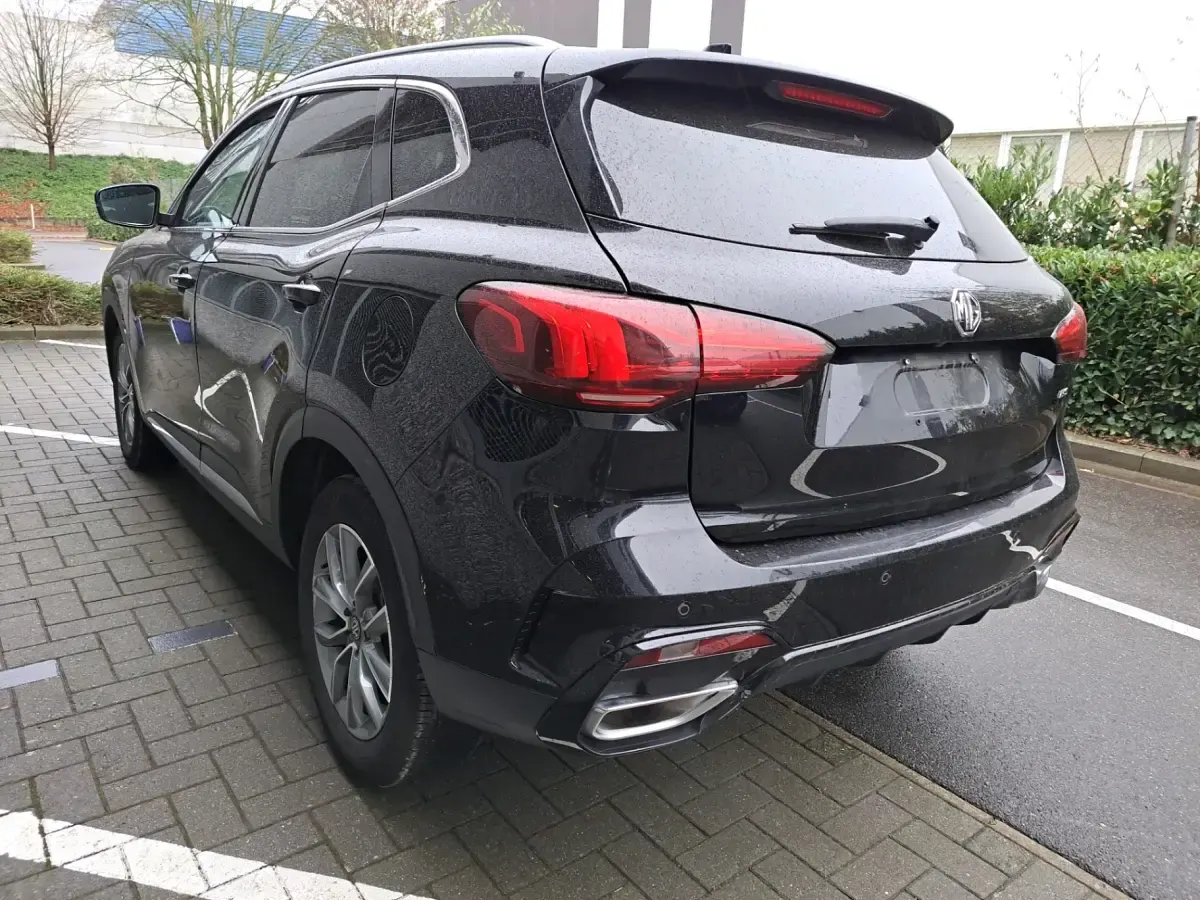 Gebraucht MG HS Comfort 162 PS (119 kW) 2023 Schwarz (pebble black) SUV