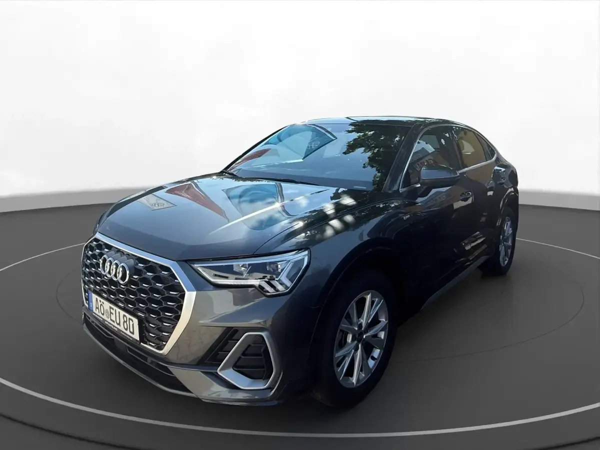 Gebraucht Audi Q3 Sportback S-Line 150 PS (110 kW) 2025 Grau SUV