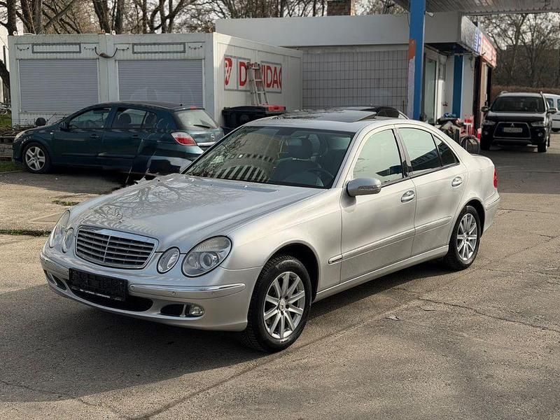 Gebraucht Mercedes E200 163 PS (119 kW) 2005 Silber Limousine