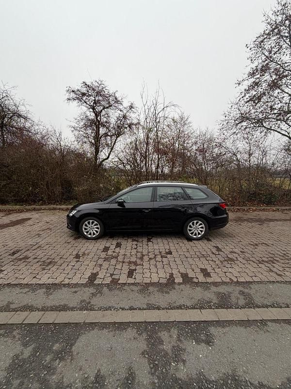 Usado Seat Leon ST CONNECT 150 HP (110 kW) 2015 Preto Carrinha