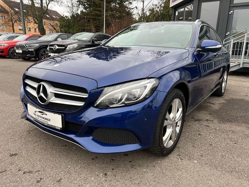 Gebraucht Mercedes C220 170 PS (125 kW) 2014 Blau Kombi