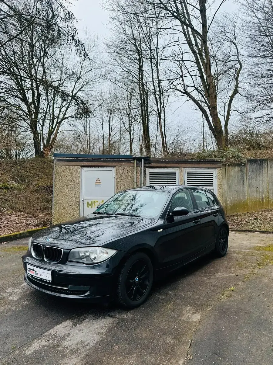 Gebraucht BMW 116 122 PS (89 kW) 2008 Schwarz Kleinwagen