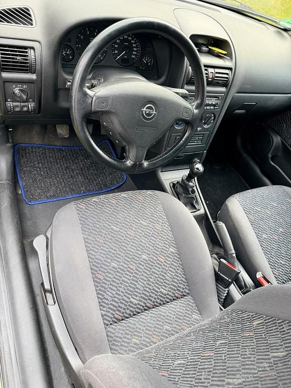 Gebraucht Opel Astra 75 PS (55 kW) 2001 Grün Coupé