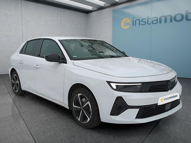 Gebraucht Opel Astra 131 PS (96 kW) 2025 Weiß Limousine