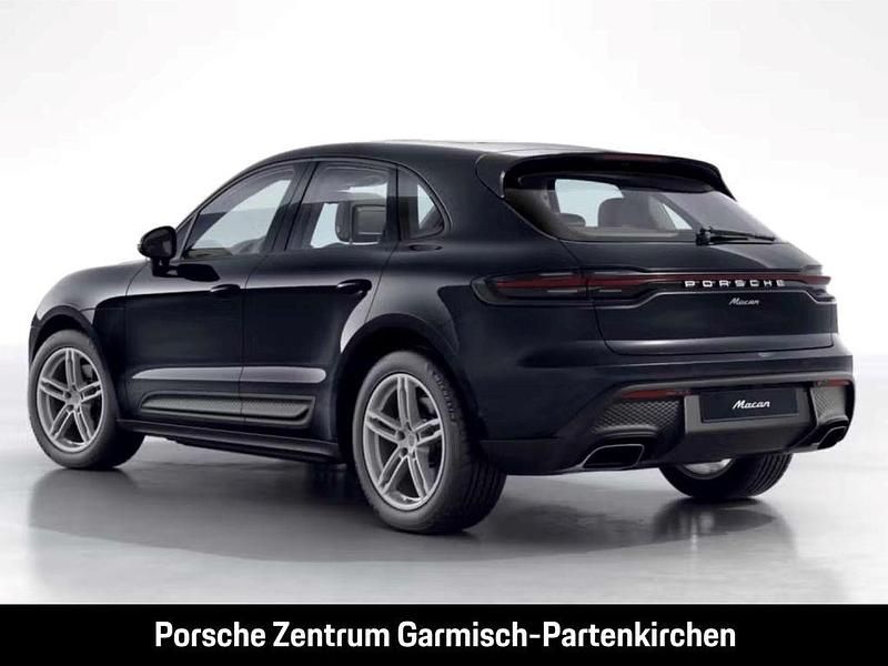 Używany Porsche Macan 265 KM (194 kW) 2023 Czarny SUV