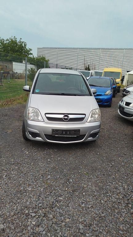 Silber Gebraucht 2006 Opel Meriva Edition Van / Kleinbus | 2.200 € (Fairer Preis) - Bild 1/4