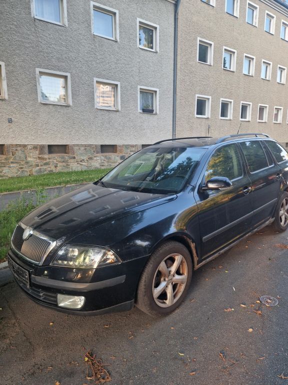 Schwarz Gebraucht 2006 Skoda Octavia Ambiente Kombi | 1.999 € (Fairer Preis) - Bild 1/4