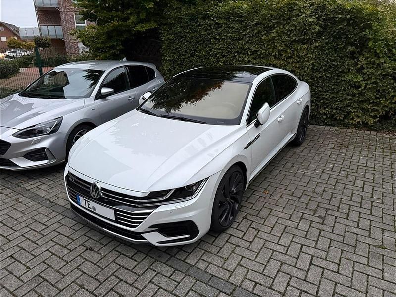 Gebraucht VW Arteon R-line 190 PS (139 kW) 2019 Weiß Kleinwagen