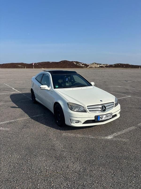 Weiß Gebraucht 2008 Mercedes CLC230 Kleinwagen | 4.000 € - Bild 1/4