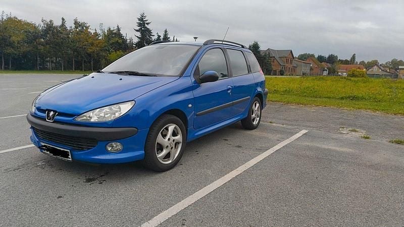Blau Gebraucht 2002 Peugeot 206 Kombi | 500 € (Superpreis) - Bild 1/4