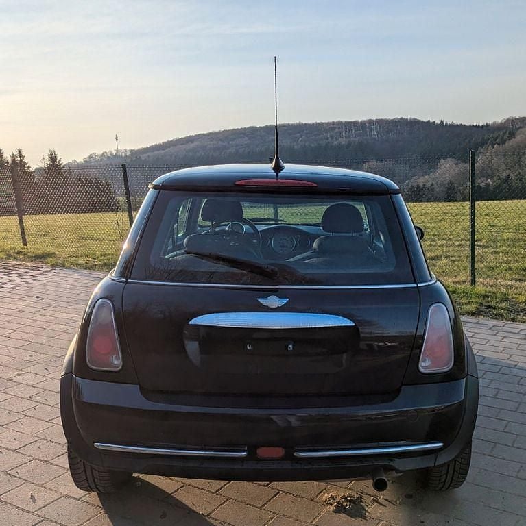 Gebraucht Mini ONE 90 PS (66 kW) 2005 Schwarz Kleinwagen