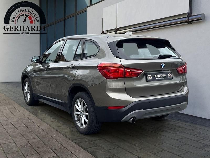 Gebraucht BMW X1 Advantage 140 PS (102 kW) 2017 Silber SUV