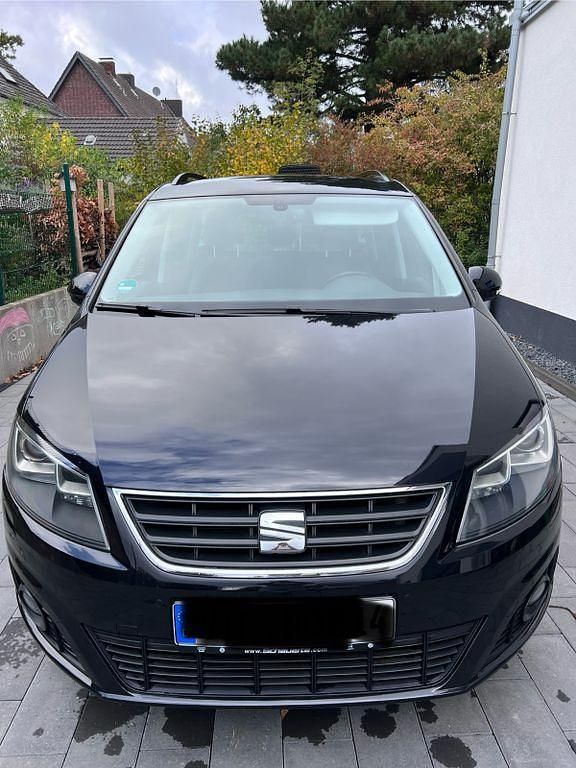 Schwarz Gebraucht 2012 Seat Alhambra Ecomotive Van / Kleinbus | 8.900 € (Guter Preis) - Bild 1/4